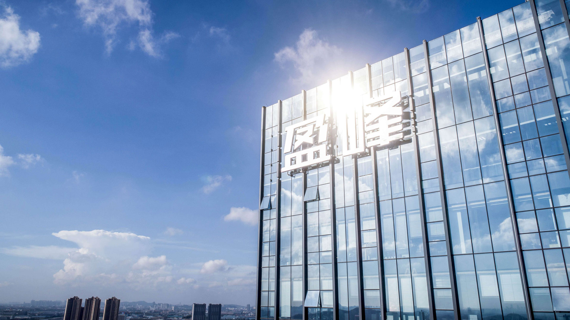 完成股权分置改革，jiuyou.com九游控股成为大股东